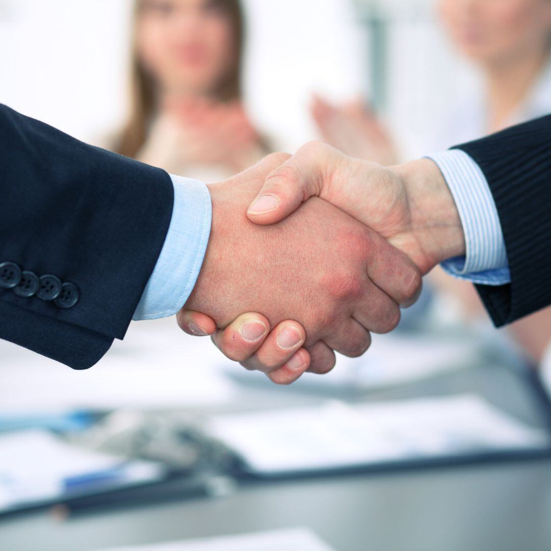 Hand Shake partnership